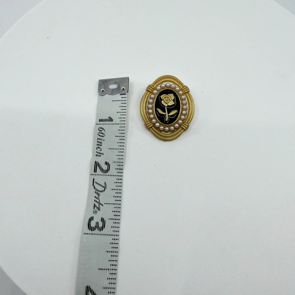 Gold Tone Rose Cameo Brooch Faux Pearl Border Statement Pin Romantic Accessory